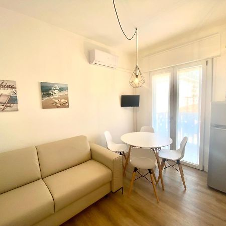 Maria Luisa - Piazza Mazzini - 30 Mt Dal Mare - Jesolo Apartment Luaran gambar