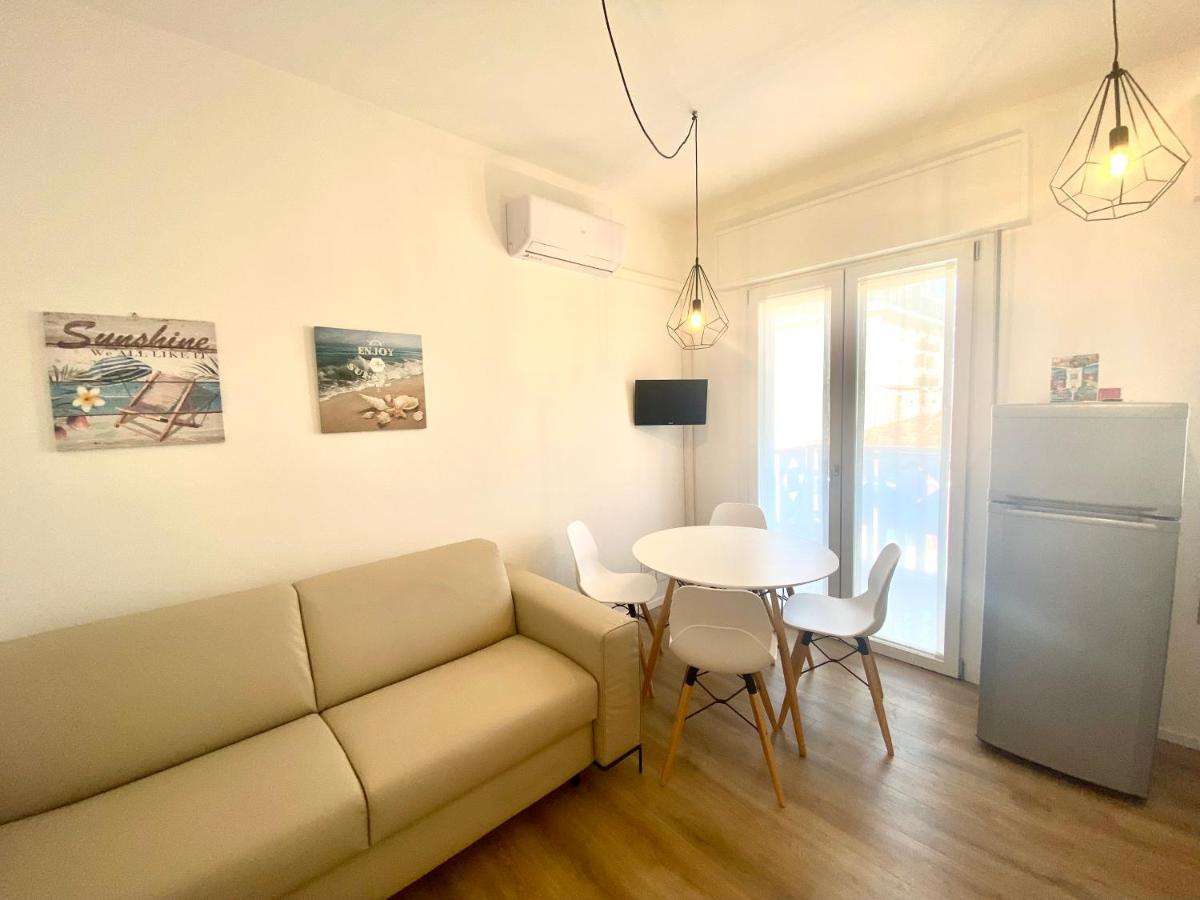 Maria Luisa - Piazza Mazzini - 30 Mt Dal Mare - Jesolo Apartment Luaran gambar