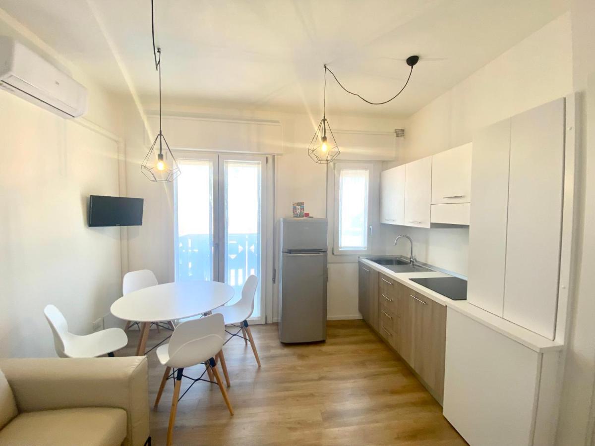 Maria Luisa - Piazza Mazzini - 30 Mt Dal Mare - Jesolo Apartment Luaran gambar