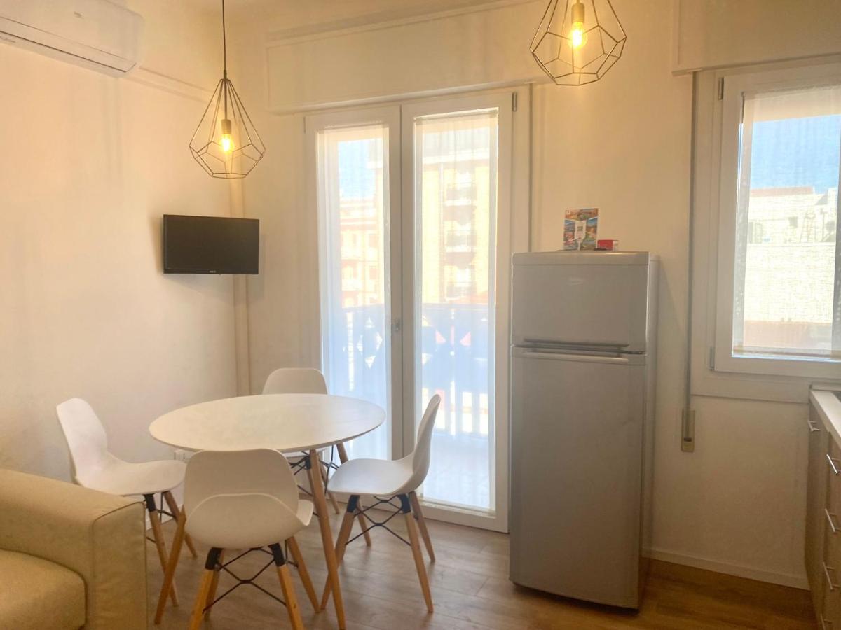 Maria Luisa - Piazza Mazzini - 30 Mt Dal Mare - Jesolo Apartment Luaran gambar