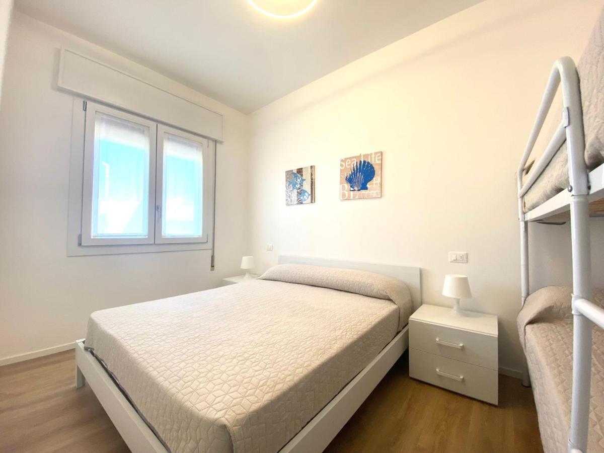 Maria Luisa - Piazza Mazzini - 30 Mt Dal Mare - Jesolo Apartment Luaran gambar